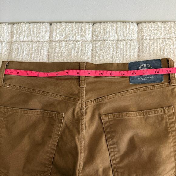 Dockers Mens 31 Slim Brown All Season Tech Jeans Stretch Timeless Casual - Picture 8 of 16